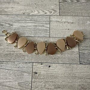 Vintage Chunky Gold Tone 2 Tone Thermoset Lucite Link Bracelet Collector’s Item